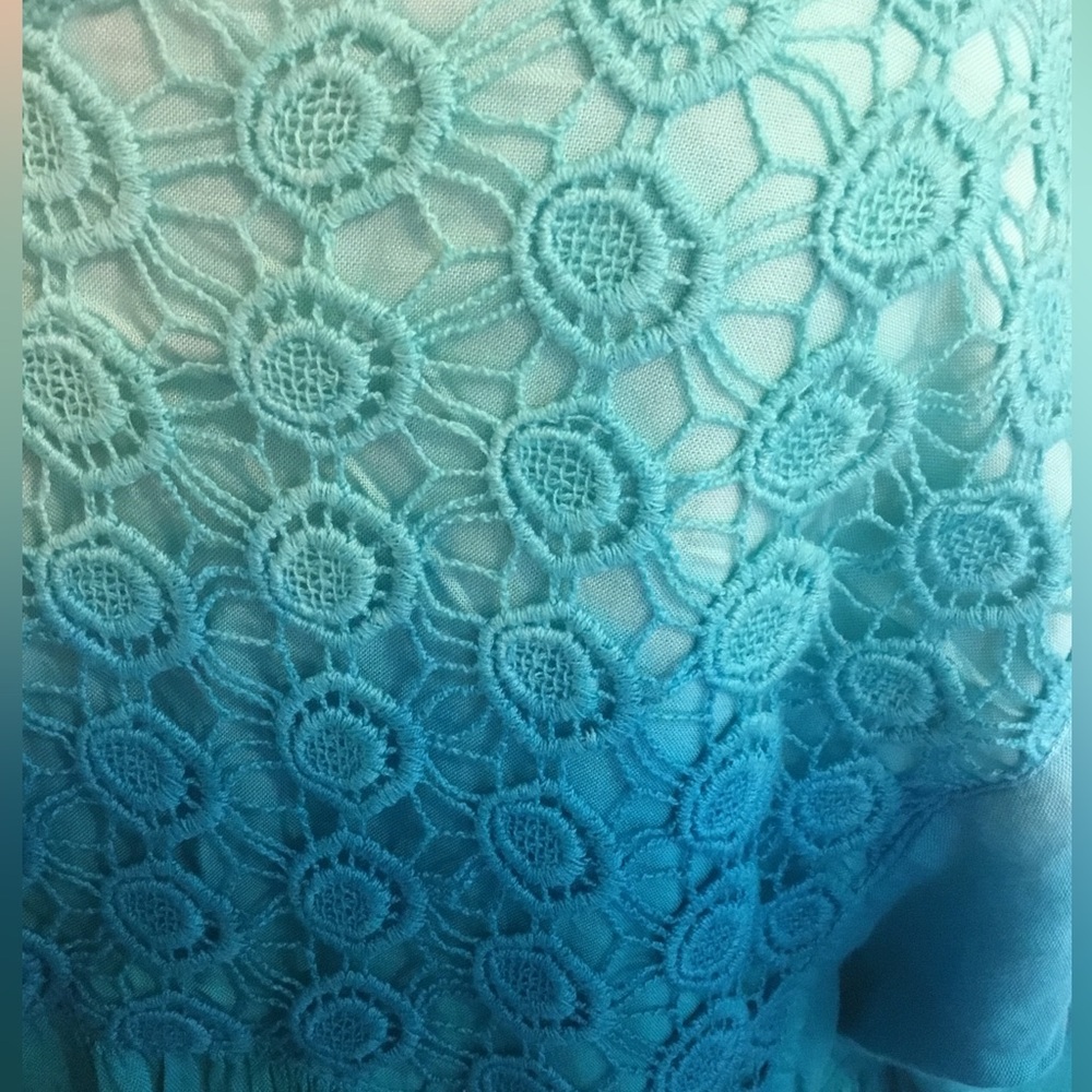 Ombré peasant top with lace details